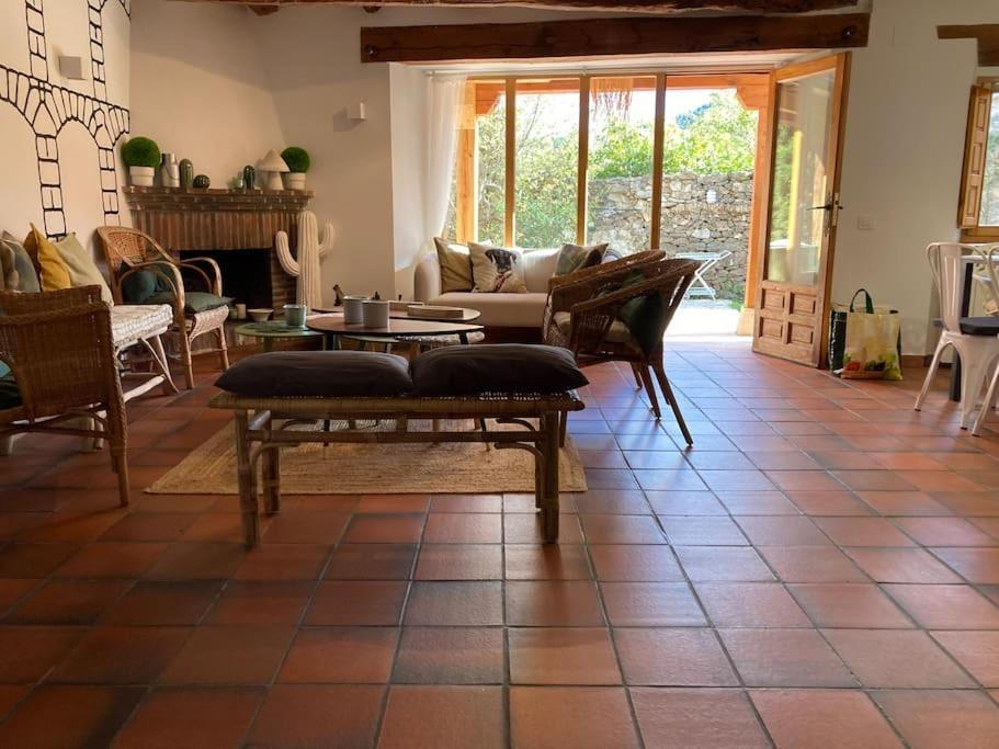 Casa Florentino Casa Centenaria Torre Val De San Pedro Extérieur photo