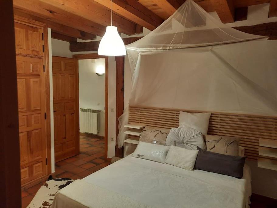 Casa Florentino Casa Centenaria Torre Val De San Pedro Extérieur photo